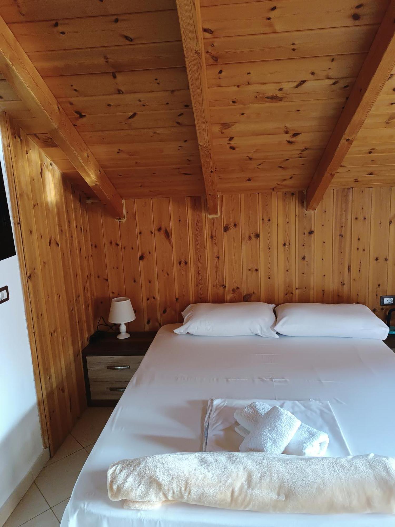 בראט Guesthouse Eva Suite מראה חיצוני תמונה