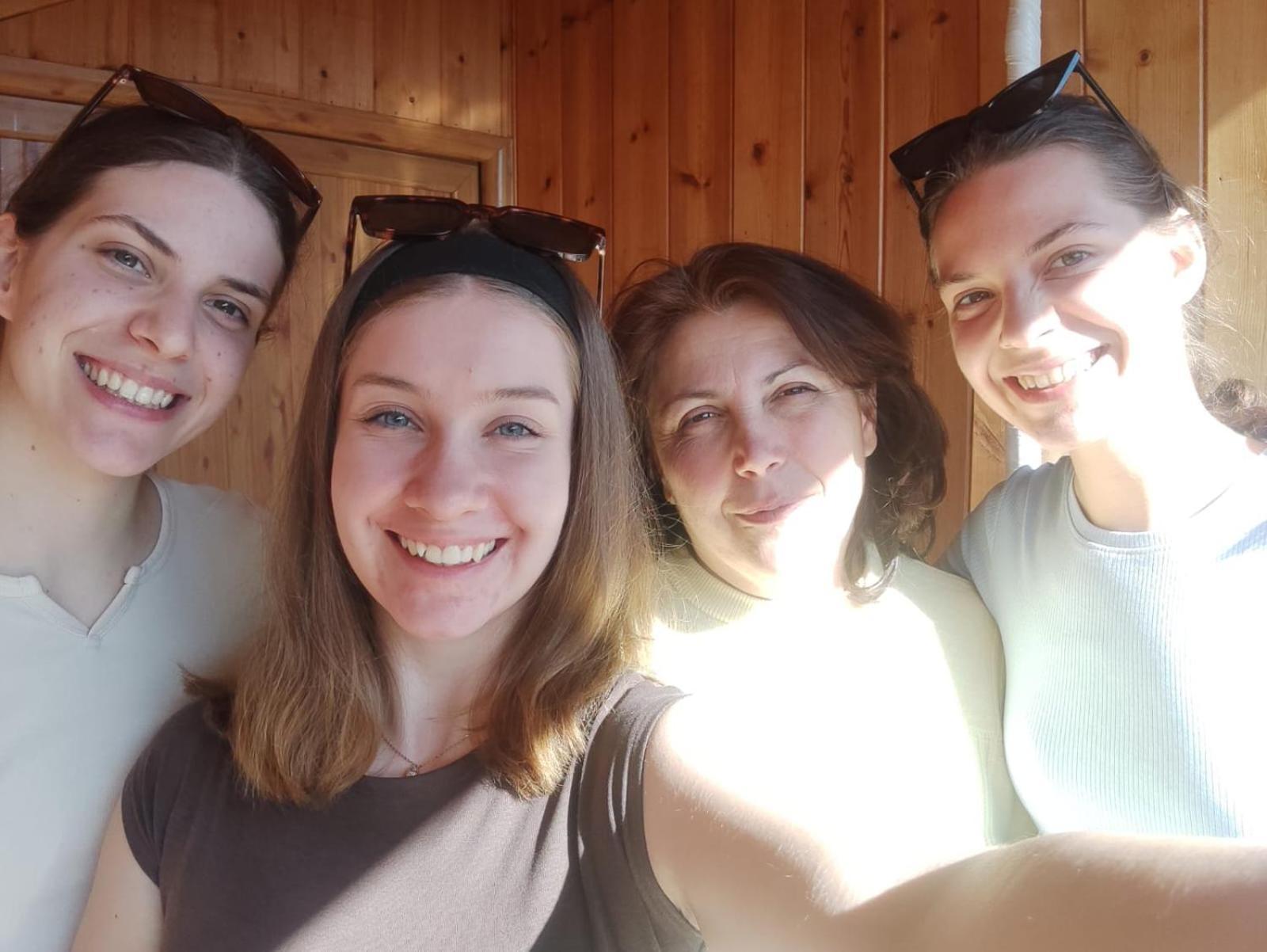 בראט Guesthouse Eva Suite מראה חיצוני תמונה